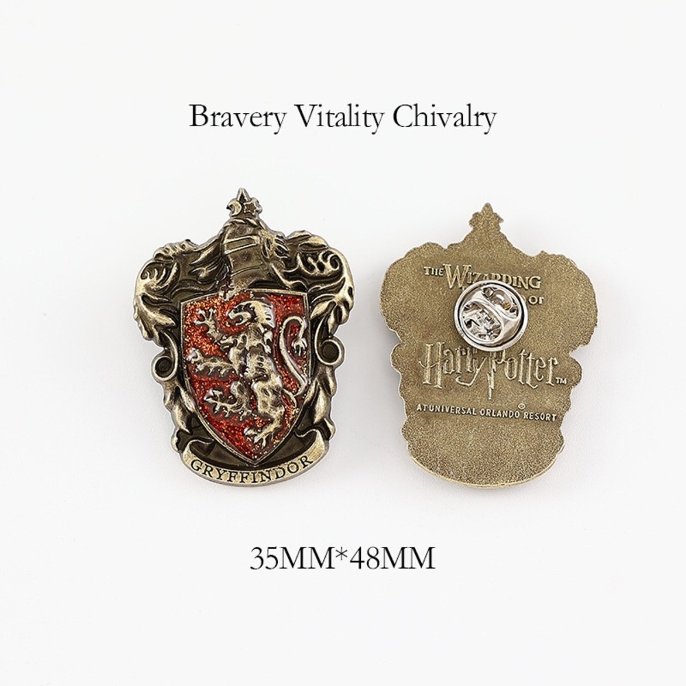 Harry Potter Hogwarts School of Witchcraft & Wizardry pins set of 5 metal badge - Picture 2 of 10